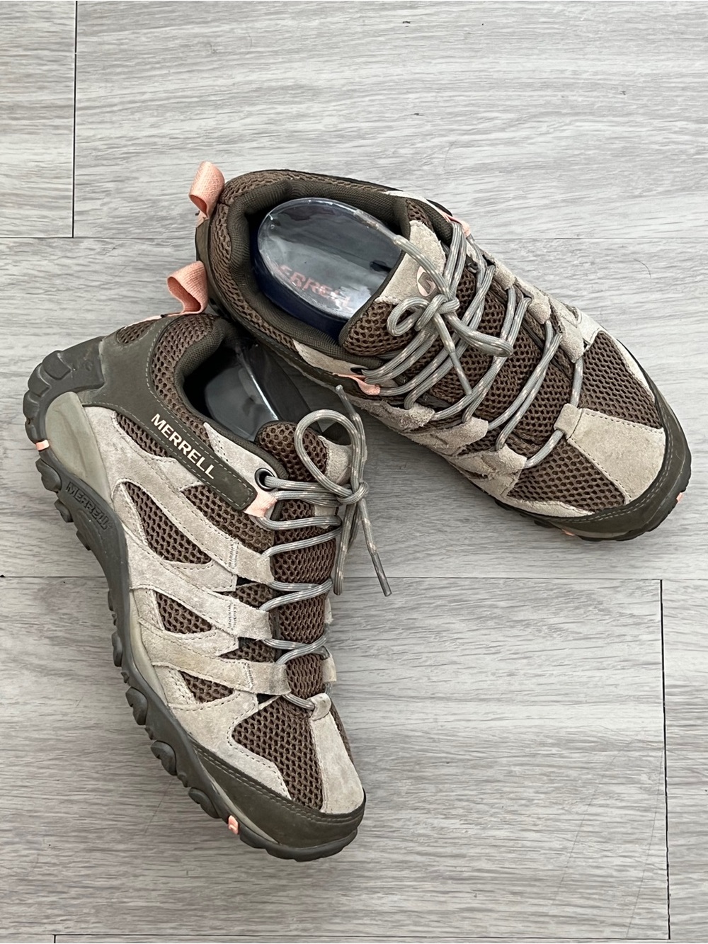 Merrell Women’s Hiking Trail Shoes Brown Beige Coral Size 8.5
